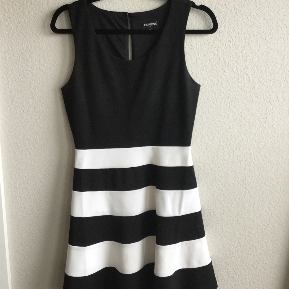 Black and white fitted mini dress